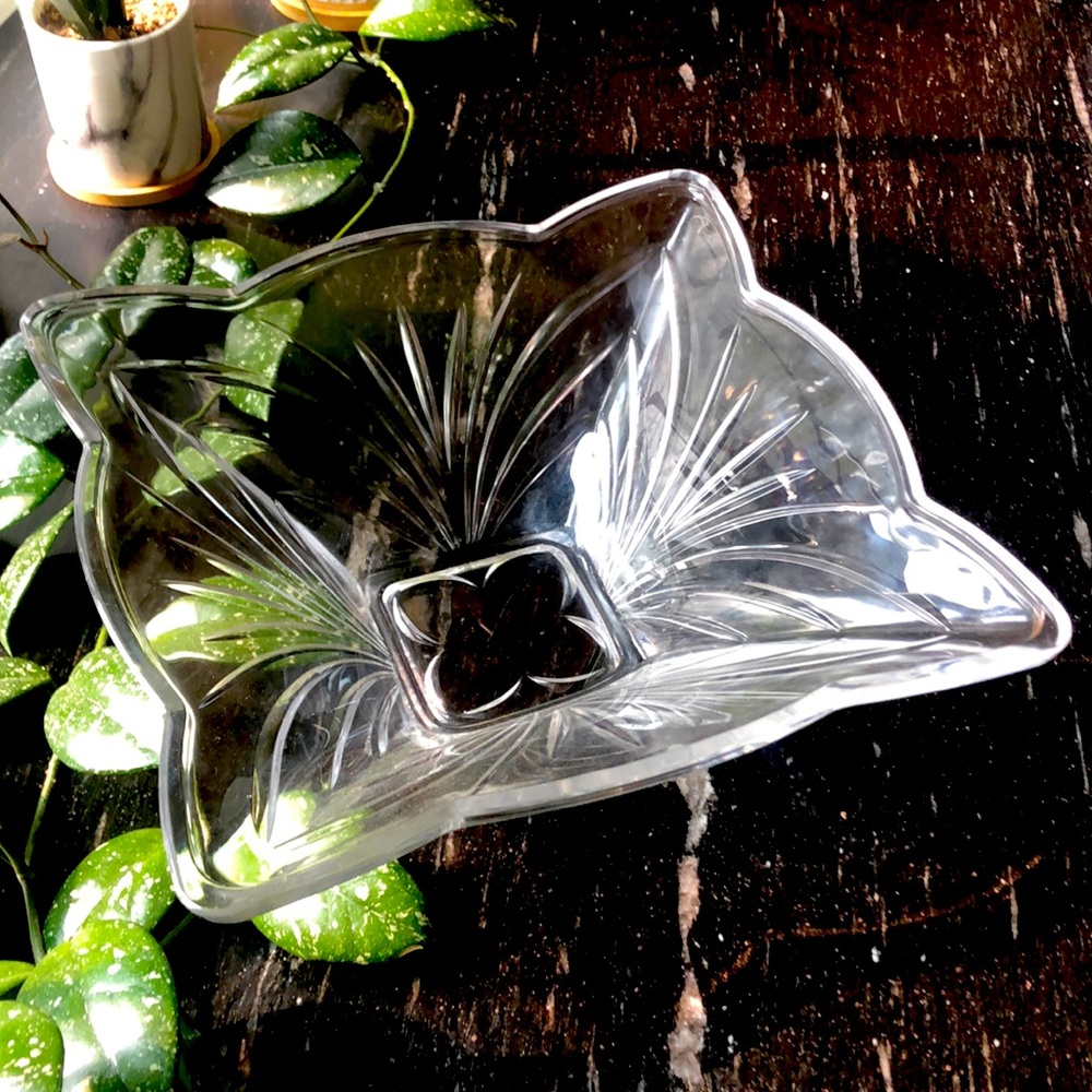Vintage-Styled Square Crystal Bowl